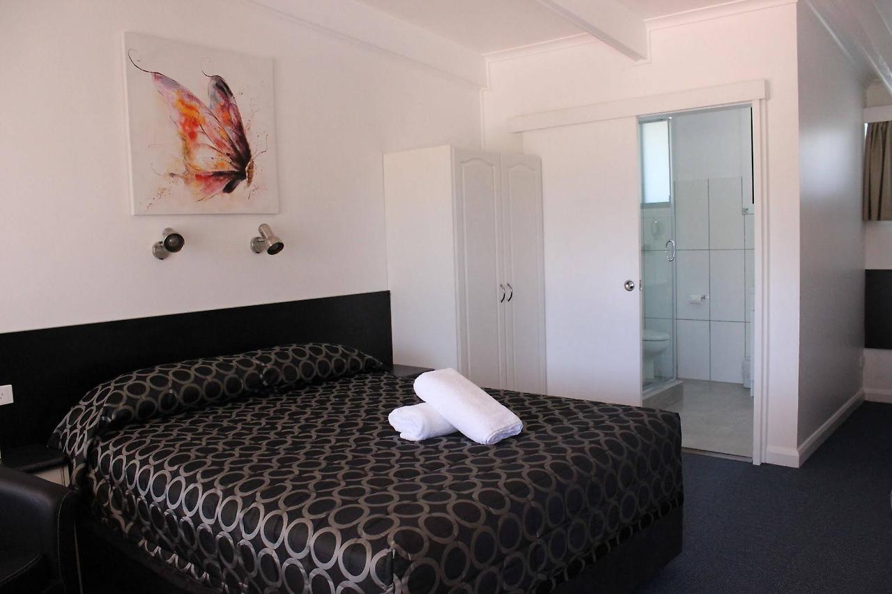 Twin Swans Motel Inverell Bagian luar foto