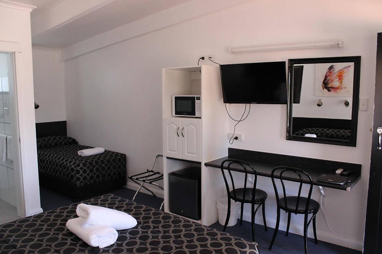 Twin Swans Motel Inverell Bagian luar foto