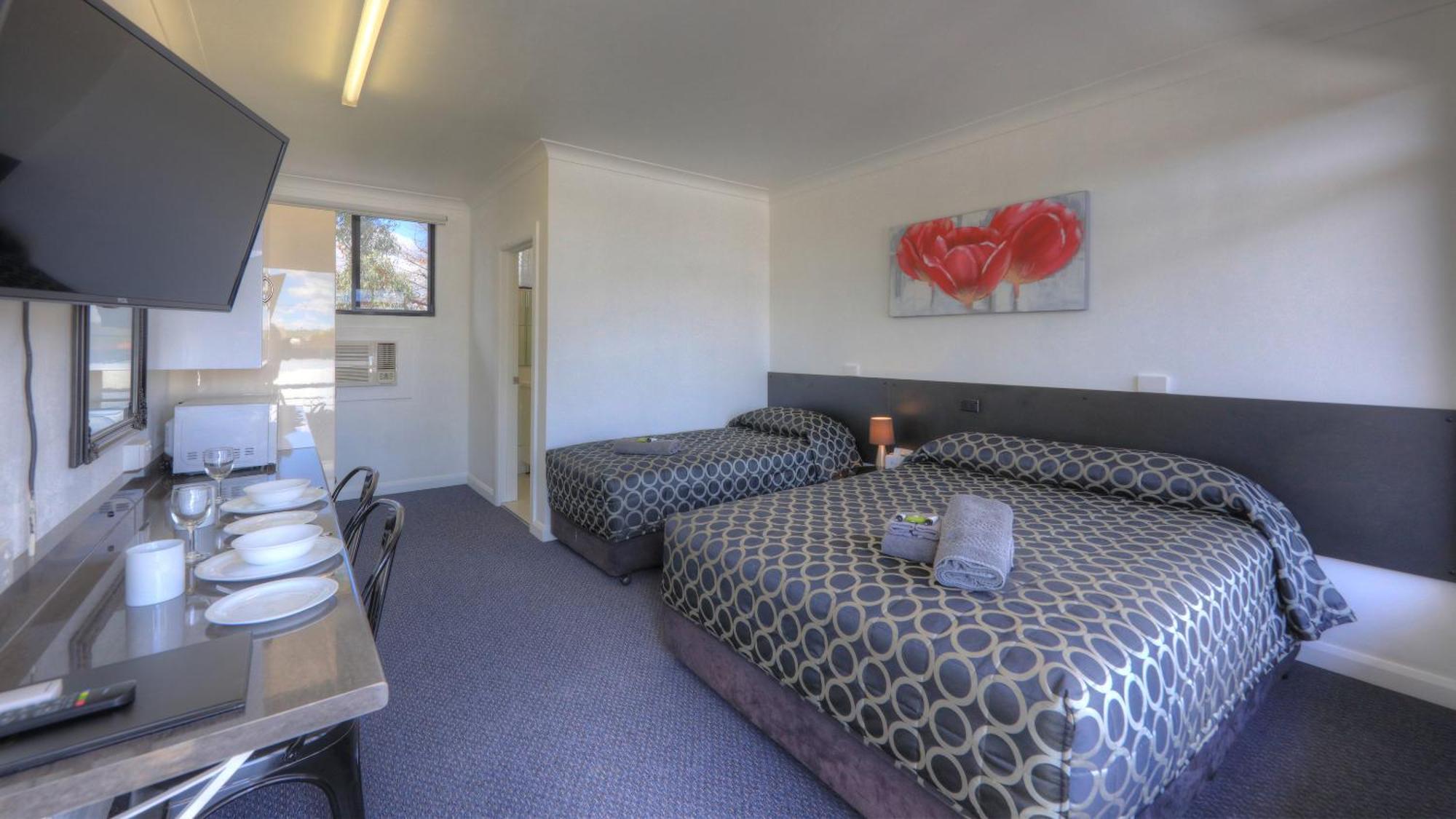 Twin Swans Motel Inverell Bagian luar foto