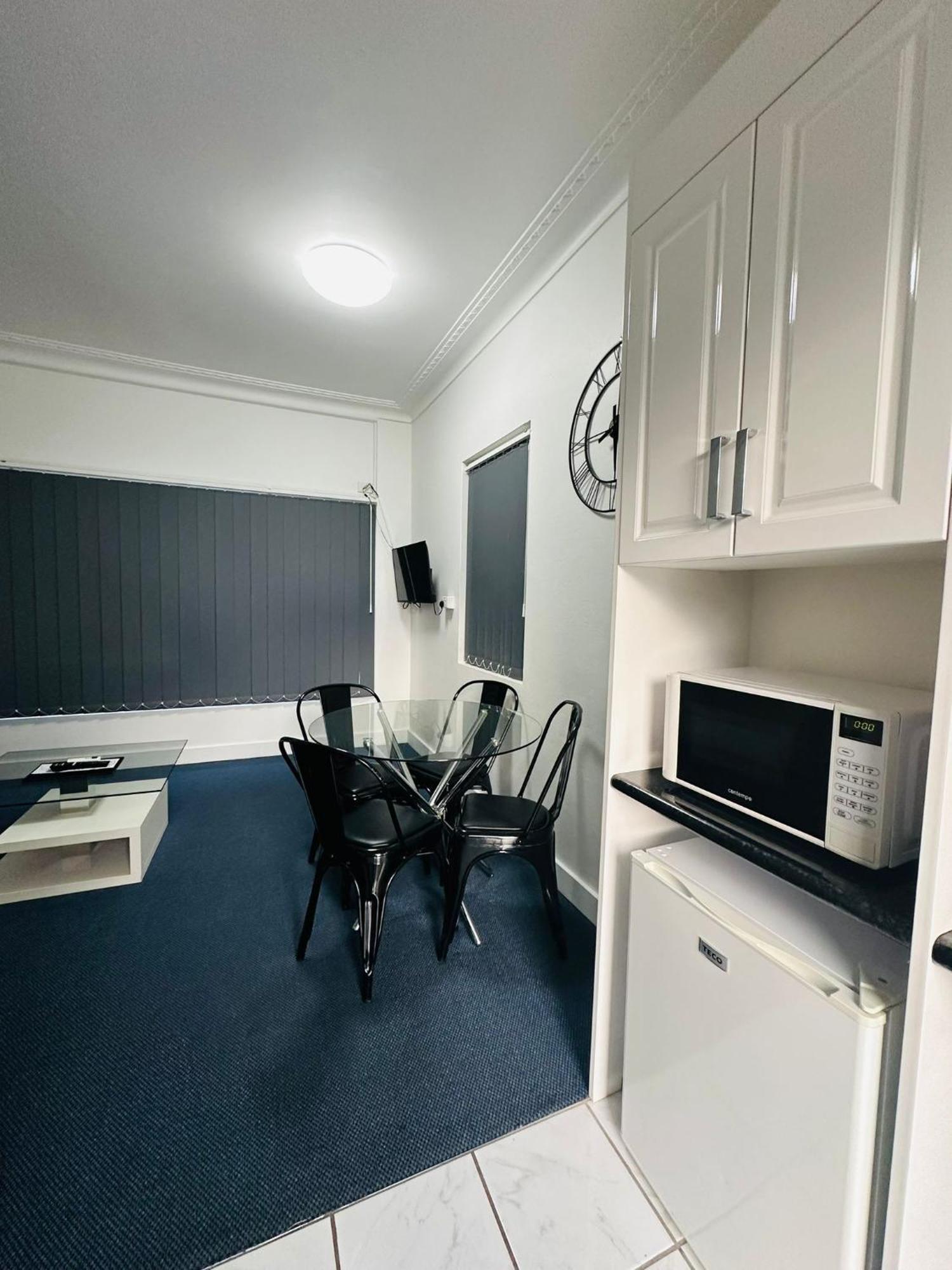 Twin Swans Motel Inverell Bagian luar foto